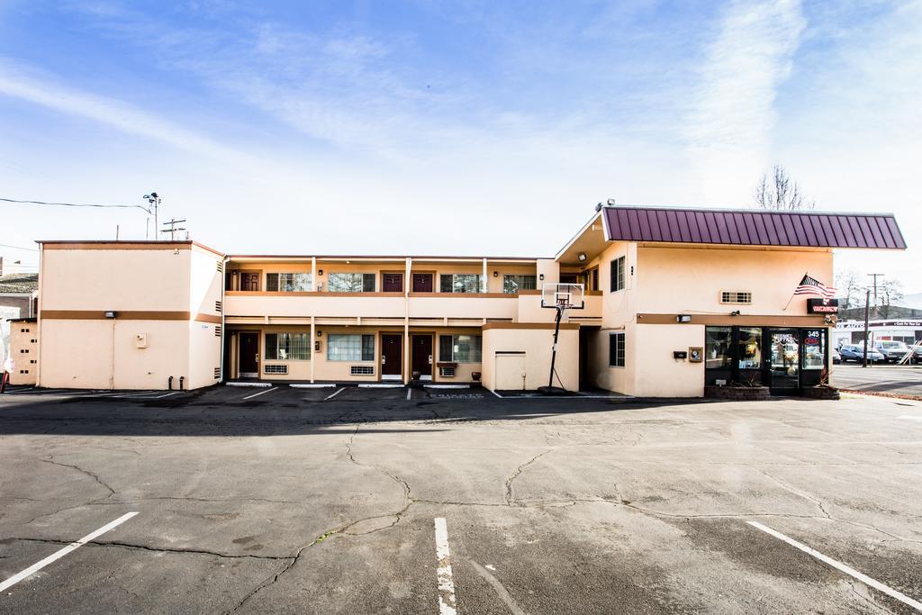 Budget Inn Of America Medford Kültér fotó